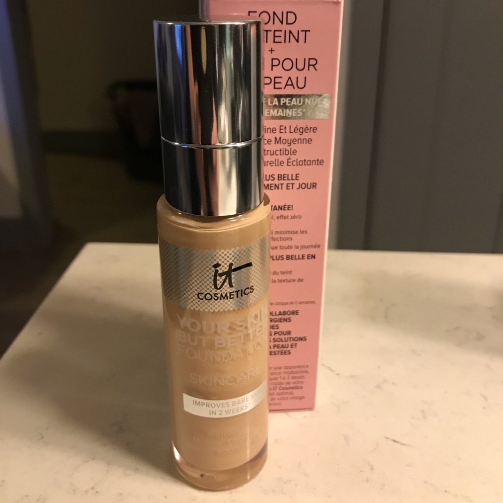 It Cosmetics Your Skin But Better Foundation + Skincare